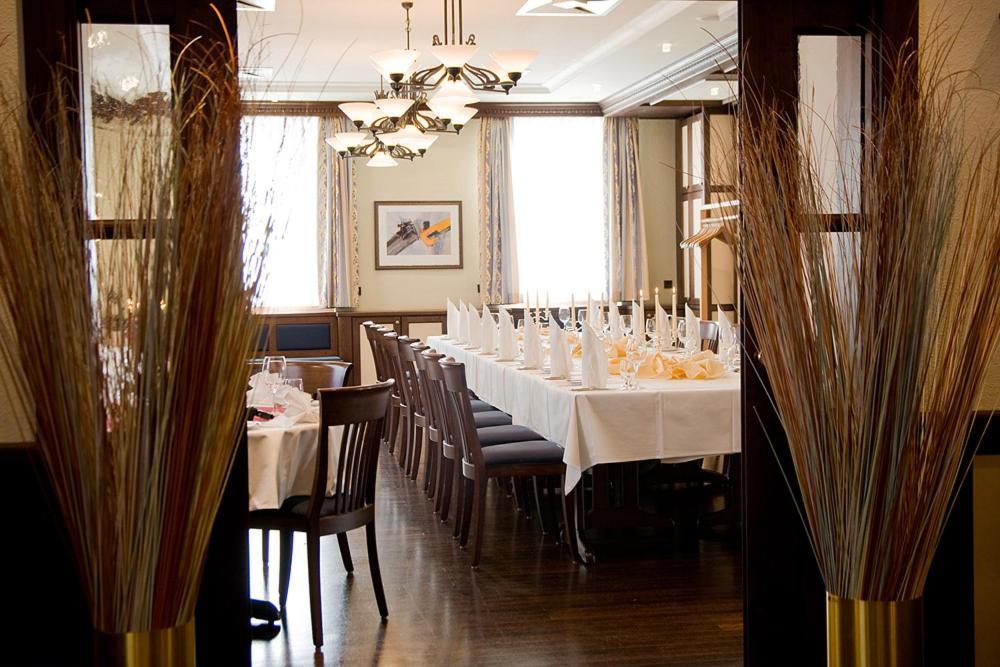 Hotel Goldener Helm Лихтенщайн Екстериор снимка