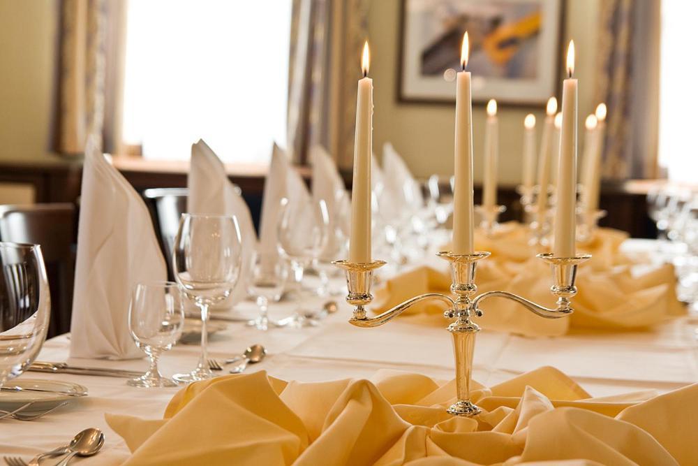 Hotel Goldener Helm Лихтенщайн Екстериор снимка