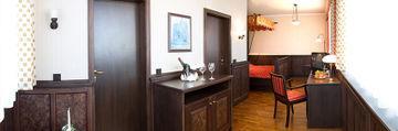 Hotel Goldener Helm Лихтенщайн Екстериор снимка